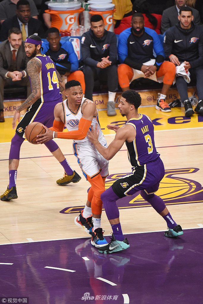 佩里西奇传射迈尼昂扑点 克罗地亚2-0法国.