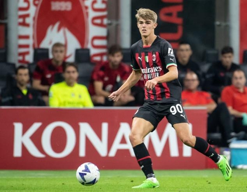 体育欧联杯：平分秋色 罗马1-1塞尔维特